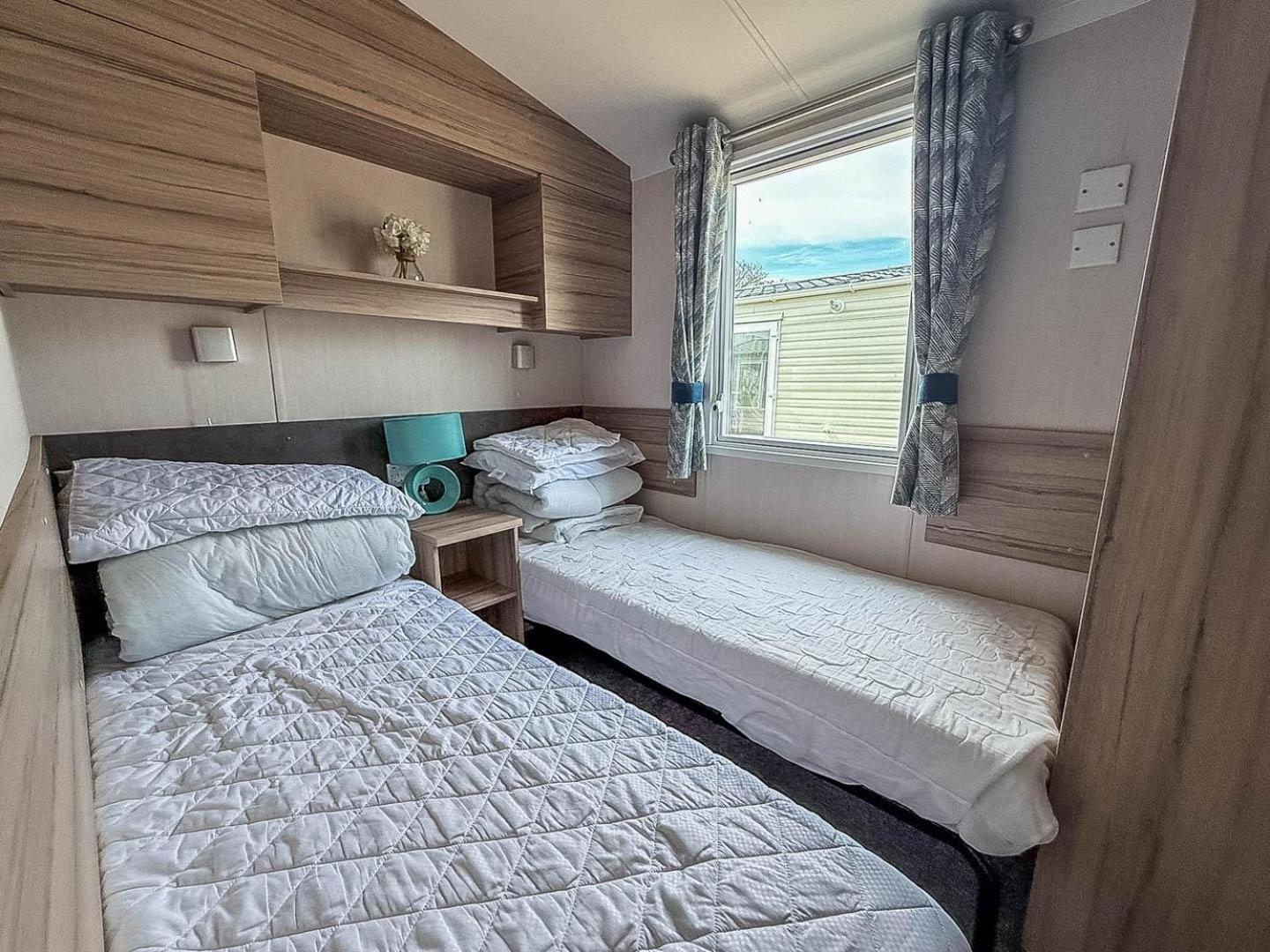 6 Berth Caravan With Decking At Sunnydale Holiday Park Ref 35243Kg Louth (Lincolnshire) Exterior foto
