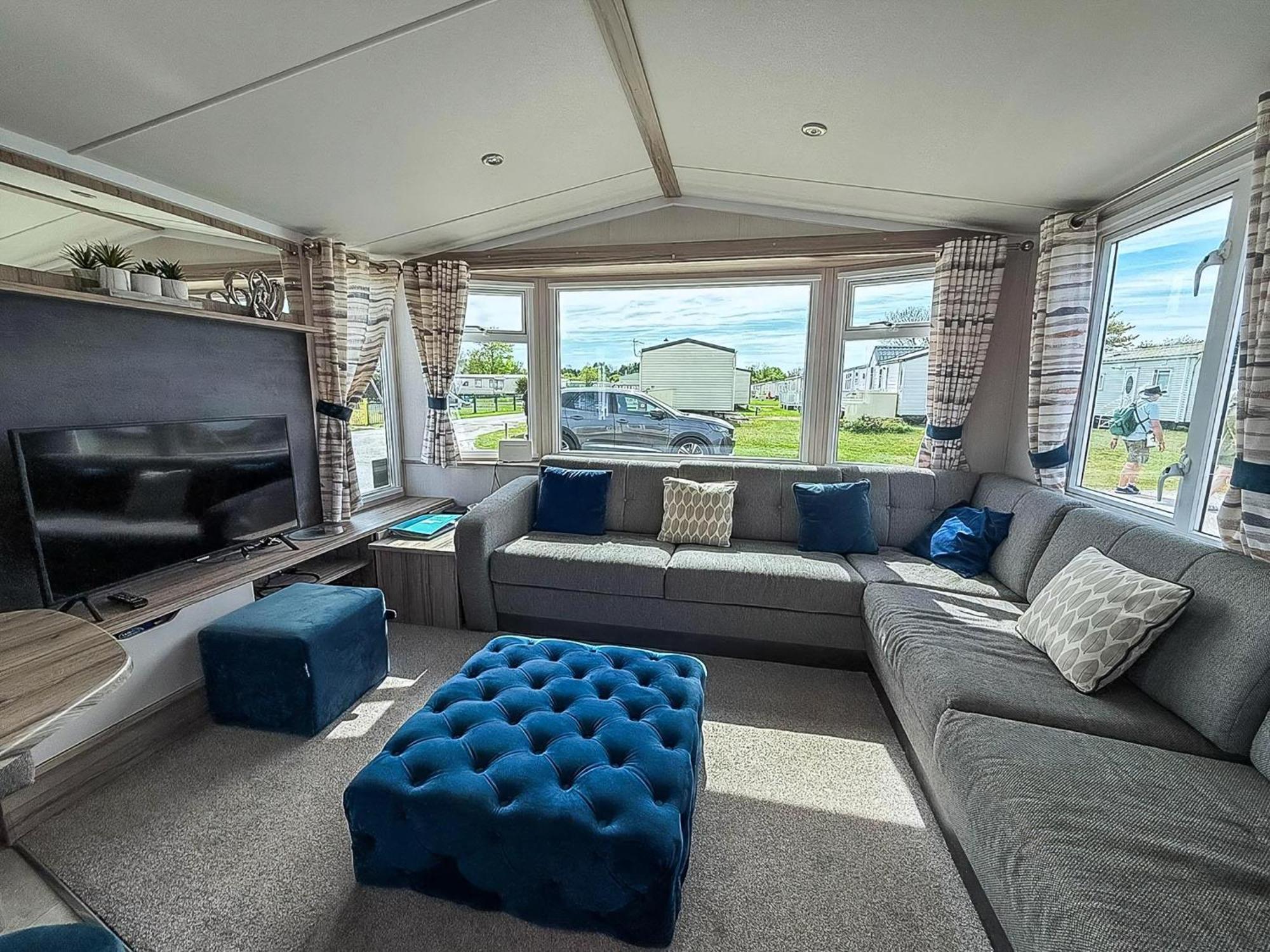 6 Berth Caravan With Decking At Sunnydale Holiday Park Ref 35243Kg Louth (Lincolnshire) Exterior foto